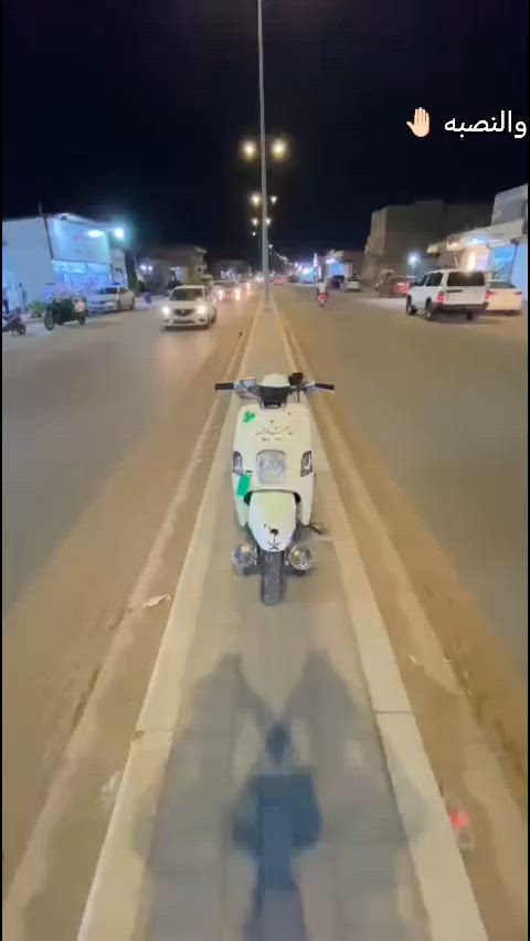 سلام عليكم شباب للبيع ماكس بوليسي نوزل الدراجه كفاله عامه المكينه شرط مرايه وكارتون برغي مامفتوح بيه تجي وتفحص الدراجه مرتبه وكله محسن وناصبه الدراجه عليه ويل مشيف أصلي RPM  ومنضومه زنون واشاير كله لد يعني مرتبه مكاني البصرة التنومه الصالحيه قرب مدرسة ريف الزاهر سعر 900 وبيه مجال ***********
