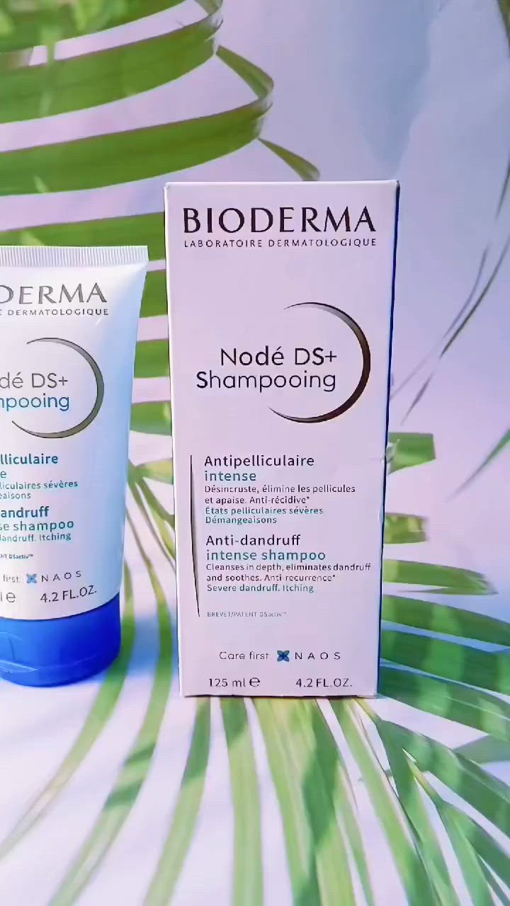 @للجميع
شامبو بايوديرما نود دي إس بلس المكثف المضاد للقشرة 💙 (Bioderma Nodé DS+ Anti-Dandruff Intense Shampoo)

 بحجم 125 مل.💫 
 وهو منتج طبي مصمم خصيصاً لعلاج قشرة الرأس الشديدة، 

القشور المزمنة، وتخفيف الحكة والتهيج المصاحب لالتهاب الجلد الدهني.🔬 المكونات والخصائص الطبيةيحتوي الشامبو على تركيبة علاجية متكاملة تشمل🌟💙

:مركب DSactiv™ الحاصل على براءة اختراع: يعمل على الحد من تكاثر الفطريات (مثل خمائر الملاسيزيا) المسببة للقشرة ويقلل إفراز الدهون.حمض الساليسيليك (Salicylic Acid):🔥💙
 مضاد قوي للفطريات والميكروبات لضمان تنظيف الفروة.غلوكونات الزنك (Zinc Gluconate):💙💫

💡 طريقة الاستخدام  .. 
العلاج المكثف (لمدة 3 أسابيع): يُستخدم 3 مرات في الأسبوع.مرحلة الوقاية والحفاظ على النتيجة:
 يُستخدم مرة إلى مرتين في الأسبوع.خطوات التطبيق:ضعي كمية مناسبة على شعر وفروة رأس مبللة ودلكي بلطف حتى تتكون الرغوة.اشطفي الرأس بالماء، ثم أعيدي وضع الشامبو مرة ثانية.اتركي الشامبو على فروة الرأس لمدة 5 دقائق لضمان تغلغل المواد الفعالة، ثم اشطفيه جيداً بالماء.
#اقوى_جنة_الورد 
#اكسبلوا#عنايه#يجنن
#توصيل_لجميع_محافظات_العراق


**إذا كنت صاحب هذا الإعلان وتريد حذفه لأي سبب، رجاءا أرسل رسالة إلى الدعم الفني**