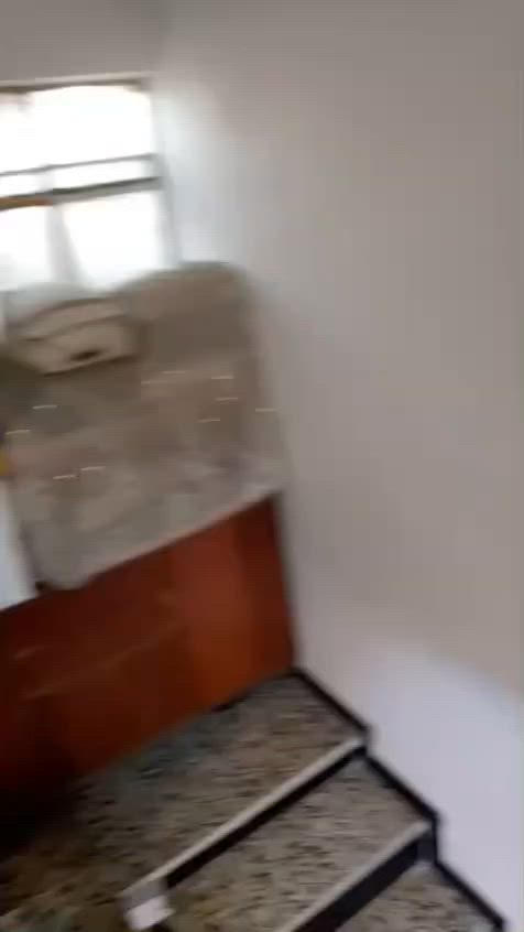 يا الله سلام عليكم بيت للبيع مساحه  100متر  الواجه 5 ونزال 20
بلديات معسكر شارع مضيف السواعد 
سعر  79مليون بي مجال 

الاتصال ***********
