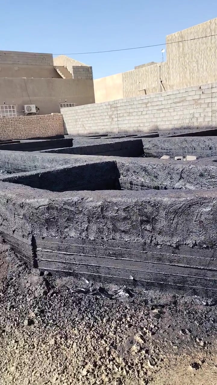 نحن مستعدون لتقير المباني والبيوت
وتزفيت الأساس وعمل الاوزوكام 
وعمل اللباد والماستك وتقيير السراديب واحواض الماء في جميع المحافظات
***********
*********** واتساب
