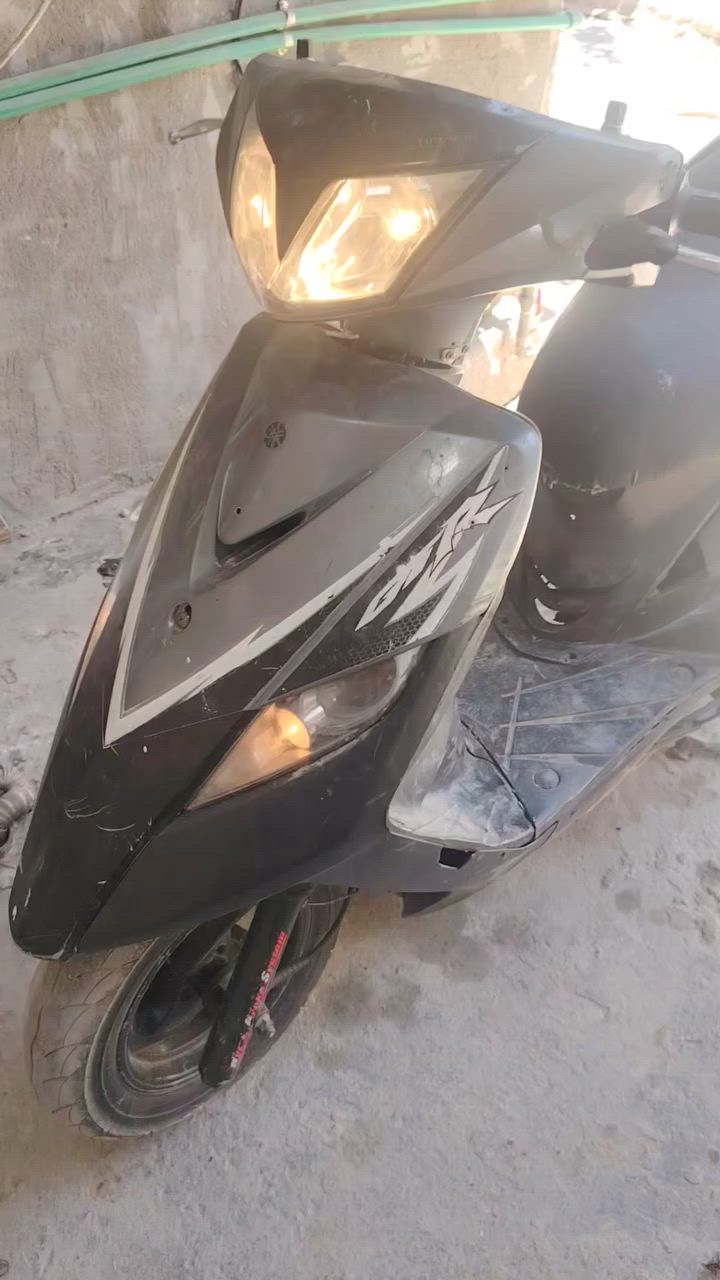السلام عليكم دراجه ثعلب ابيع كوم حديد لتكلي اشبيه مابيه مكان الدوره رقمي ***********@ 250الف
