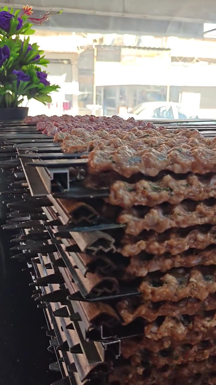 🔥 منيو مطعم مشويات ابو غزل 🔥
🥩 الكيلوات
• كيلو كباب لحم عراقي — 22 ألف
• كيلو كباب دجاج — 15 ألف
• كيلو تكه دجاج — 15 ألف
• كيلو معلاق — 25 ألف
• كيلو أجنحة دجاج — 10 آلاف
• كيلو تكه لحم (حبل ضهر) — 30 ألف
🍢 النفرات
• نفر كباب لحم — 8 آلاف
• نفر كباب دجاج — 7 آلاف
• نفر تكه دجاج — 7 آلاف
• نفر تكه لحم — 9 آلاف
• نفر معلاق — 9 آلاف
• نفر أجنحة دجاج — 7 آلاف
🍞🥗 جميع الطلبات مع خبز ومقبلات
📍 العنوان: #الموصل – #الرشيدية، قطاع أول، شارع المستوصف القديم، قرب مستشفى ابن سينا
📞 اتصال أو واتساب: ***********
***********
🛵 توصيل إلى كافة مناطق #الموصل.
