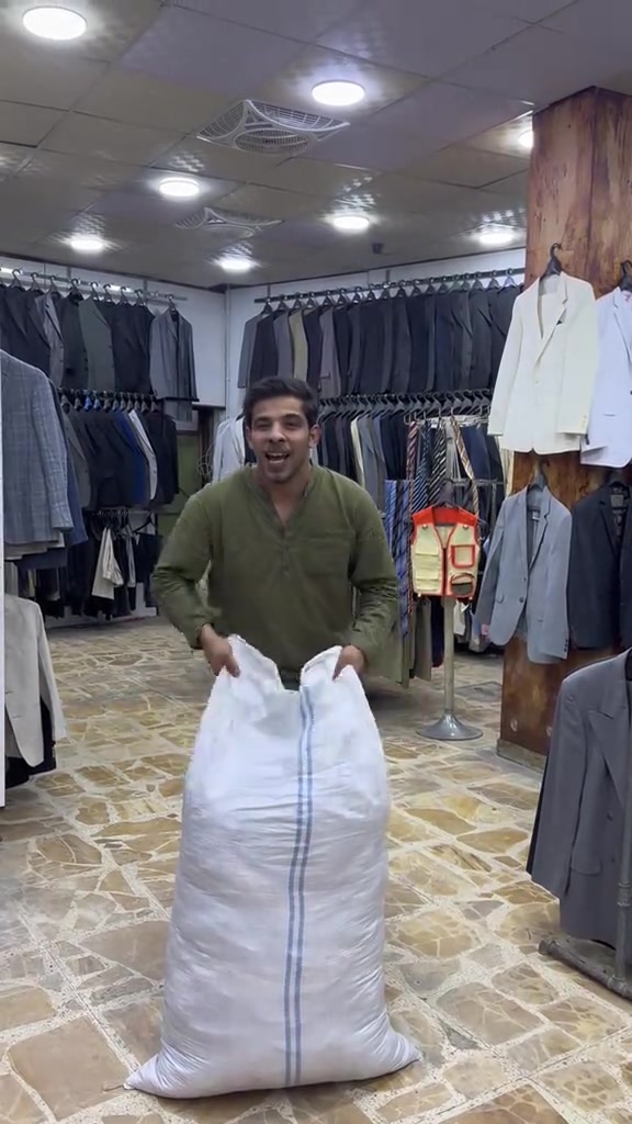 كسر باله ستر للن  + بدون بطانه 2026/7/27 يوم السبت جيمع القياسات الوان  متوفره العنوان📍: بغداد  باب الشرجي سوق هرج خلف كراج التحرير أزياء مهيمن جلال  ____________________  فرعنا الثاني: باب الشرجي سوق هرج قرب مطعم الحاج _____________________________________  للحجز ☎️ *********** ____________________  الاوقت الدوام : كل أيام متوجدين من  ساعه ٩ صباحا الى ساعه 5 ونص  _____________________________________ ملاحظة: يوجد توصيل لجميع المحافظات العراق (5 ) ألاف ____________________  فيديو توضيحي العنوان محل 👇👇👇👇 https://www.instagram.com/reel/Cz6sfXxtQv1/?igsh=b2c2bXJpcDczaW16
