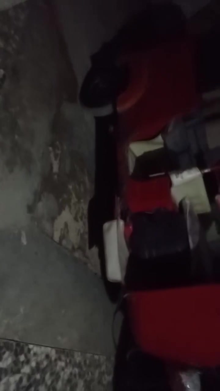 سلام عليكم من رخصت الكروب تكتك لبيع مديل 18تكتك خير من الله بس بيه فقط صوت بل مكينه تكتك اصوليه اوراق كامله ما متواجد عل فيس فقط علا هاذ الرقم ***********
