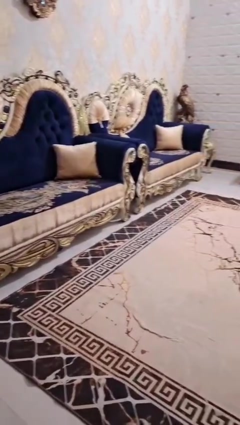 تخم جديد مستعمل قليل نضيف أخذته بمليون ونص رايده هوه وطبلاته ب٧٥٠ وبي مجال الشراي ع هاذ الرقم واتساب ***********
