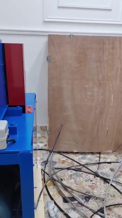 سلام عليكم من رخصت مدير كروب مكاين زلغ تزلغ جلادي كيبلات ويرات من ابو اربعه ملم فوك جديدات بل جيس ما مستعملات مكاني بغداد ***********
