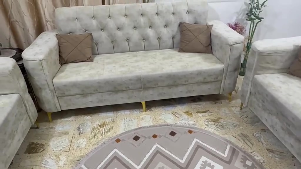 سلام عليكم للبيع 10مقاعد نضيف جدن مكان جميله تواصل ***********@
