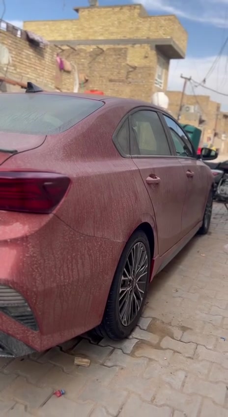 سلام عليكم 
متع نظرك وخابرني 
كيا فورتي لبيع 
2023 GT-Line فول مواصفات 
مكينه دوش 2000cc
كير cvt
تشغيل عن بعد 
٣ مود قياده سبورت وسمارت ونورمل
فتحه سقف 
كشنات جلد 
الكشتات تدفئه وتبريد 
السياره وارد امريكي حادثها كلش بسيط موضح بلصورة
كير ومحرك مكفول 
السياره ماشيه 70 الف 
مكاني بغداد 
السياره نضيفه كلش لونها مميز مشمشي
رقمها شمالي باسمي تحويل مباشر 
السعر 158ورقه وبيها مجال قليل
رقمي ***********
