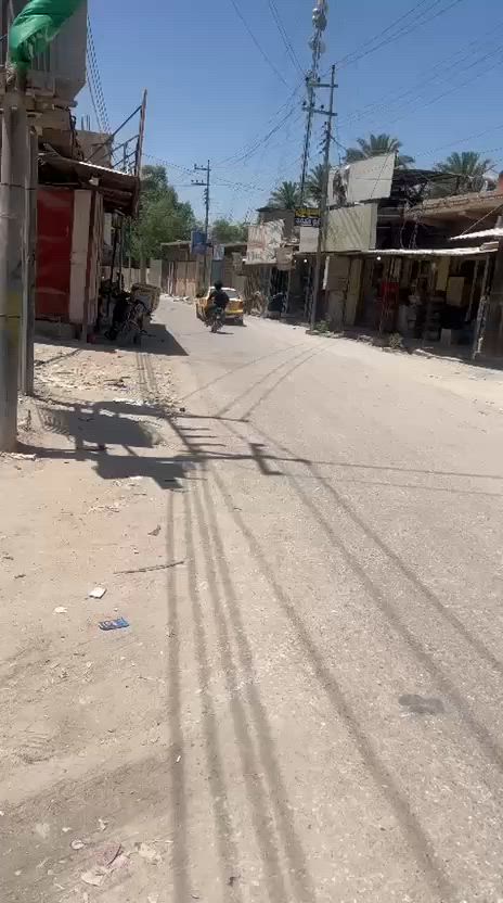 بسم الله الرحمن الرحيم
بيت ٥٠متر طابقين طبوك 3 غرف نوم سويت كل غرفه
بيه حمام 
 جميع الخدمات متوفره ماء كهرباء مجار
موقع كنطرت السلام 

 تستلم مفتاح كامل  لبيت بسمي 
يبعد عن الامام 2 كيلو يصلح حسينيه للزوار او سكن 
للاستفسار الاتصال على الارقام التالية
*********** واتساب
*********** منذر الدفاعي

