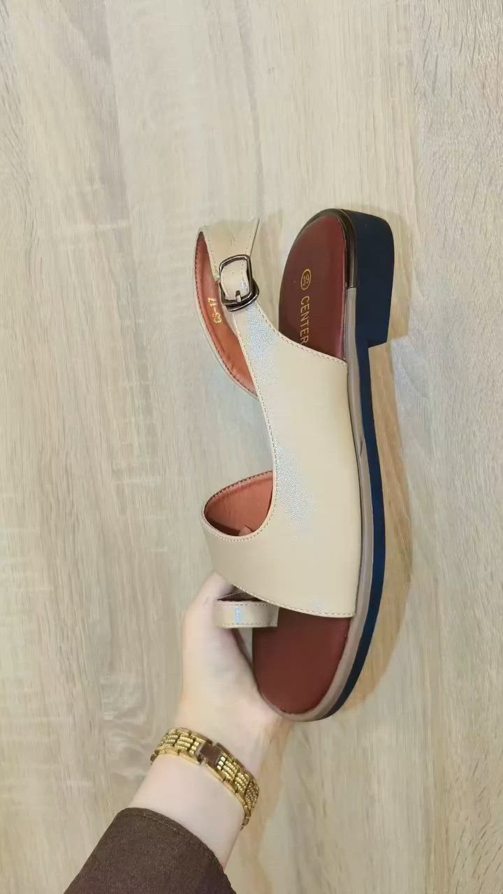 ⚜️الأناقة تبدأ من الخطوه الأولى ⚜️ اختاري الحذاء إلي يحكي ⚜️ذوقك الراقي 🤎  "CENTER SHOES
⚜️يوجد توصيل جميع محافظات العراق🤎🇮🇶🇮🇶
⚜️قياسات من 37-41


**إذا كنت صاحب هذا الإعلان وتريد حذفه لأي سبب، رجاءا أرسل رسالة إلى الدعم الفني**