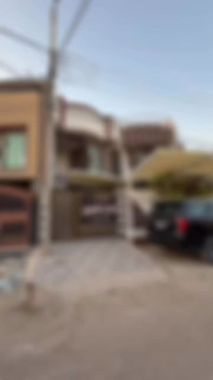 دار للبيع   | حي المدراء | طابو صرف
_______________________________
 الموقع | يقع على شارع 15 قرب شارع ام الخيل الرئيسي 
_______________________________
 المساحة | 228 م2
الواجهة | 10 م
_______________________________
تفاصيل الدار : 
• ارضية مرمر طابقين   .
غرف نوم 4 - استقبال - صالة2 - مطبخ - حديقة -كراج - صحيات 4 
_______________________________

للاستفسار اكثر زورونا في مكتبنا الكائن في :
ديوانية - الجزائر- مقابل برج الامراء 
مجاور مستشفى الحياة للعيون - د.حسنين
او الاتصـــال على الارقام
***********
***********

#عقارات_الديوانية #الديوانية_حبيبتي
#عقارات#الديوانية_مدينتي
