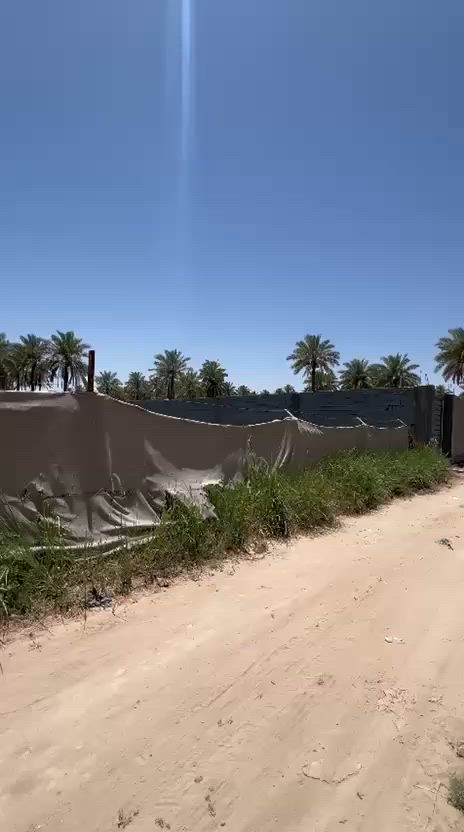 للبيع او مراوس مع بيت حديث
قطعه ارض  بمساحة 800متر سند 25
اقرار محكمه من صاحب الارض مباشر    مسيجه بالكامل  في منطقه العطيشي العسافيات بسعر 70 قابل للتفاوض للاستفسار  ***********
