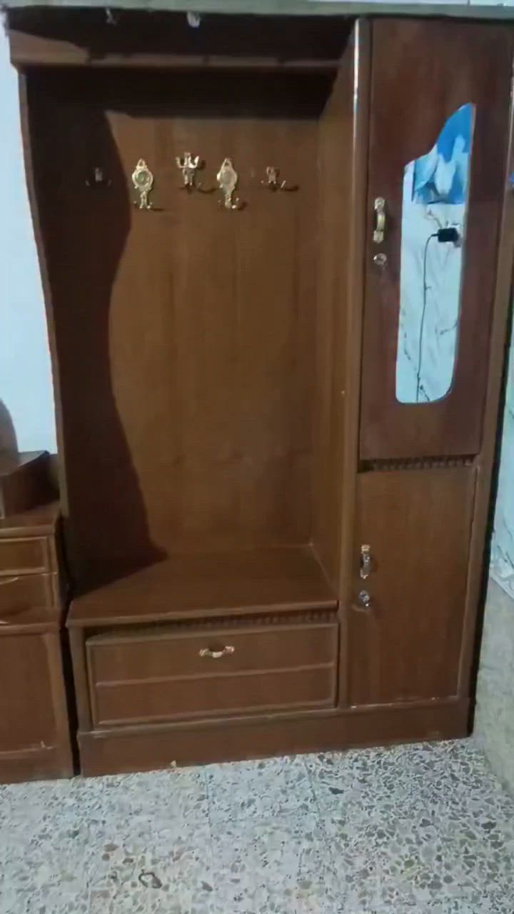 غرفه اخشاب
السعر 450 مكان طويريج يم محطه تعبئه وقود الهنديه 
***********
