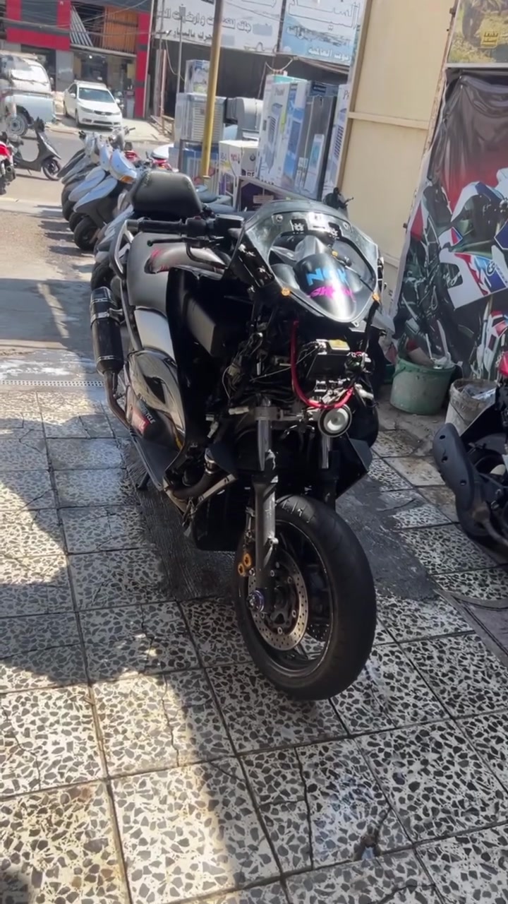 TMAX موديل ٢٠١١. اصل خمسينه. دراجه ماشيه. ٤٥. لف. مال لعب.   دراجه. سكيورتي.  كله بلاديه. البيع. سعر. راسل. وتساب. وا تصل. ***********
