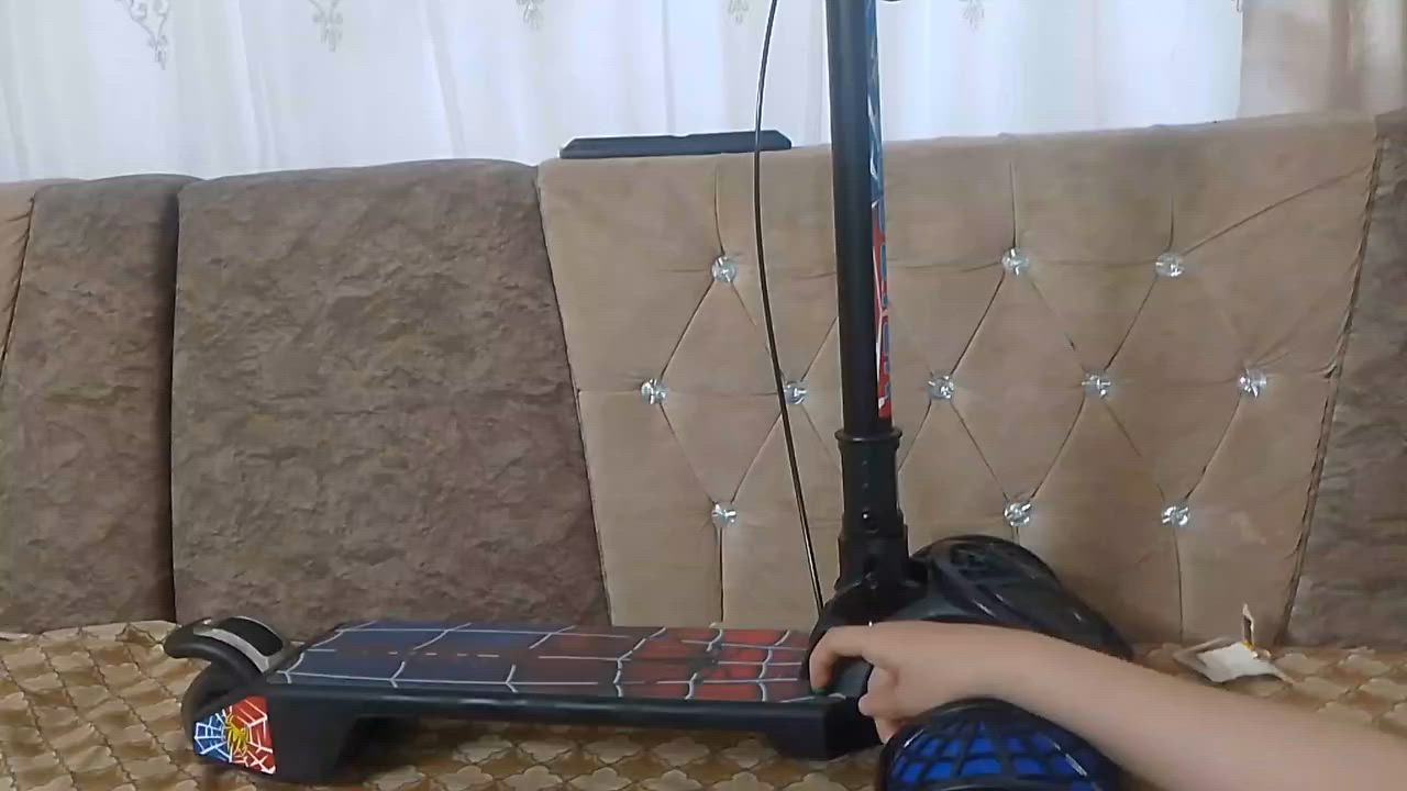 سكوت جديد صغير .. يمشي على التايرات وبيه موسيقى ب50وبيه مجال


**إذا كنت صاحب هذا الإعلان وتريد حذفه لأي سبب، رجاءا أرسل رسالة إلى الدعم الفني**