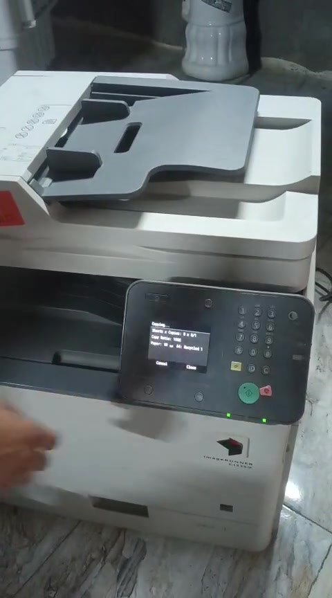 اسلام عليكم
للبيع جهاز استنساخ 
نوعيتة كانون 
الطباعة عادي وملون 
الحبر طوز 
للاستفسار المراسلة على الخاص 
او الاتصال على الرقم *********** بي واتساب
