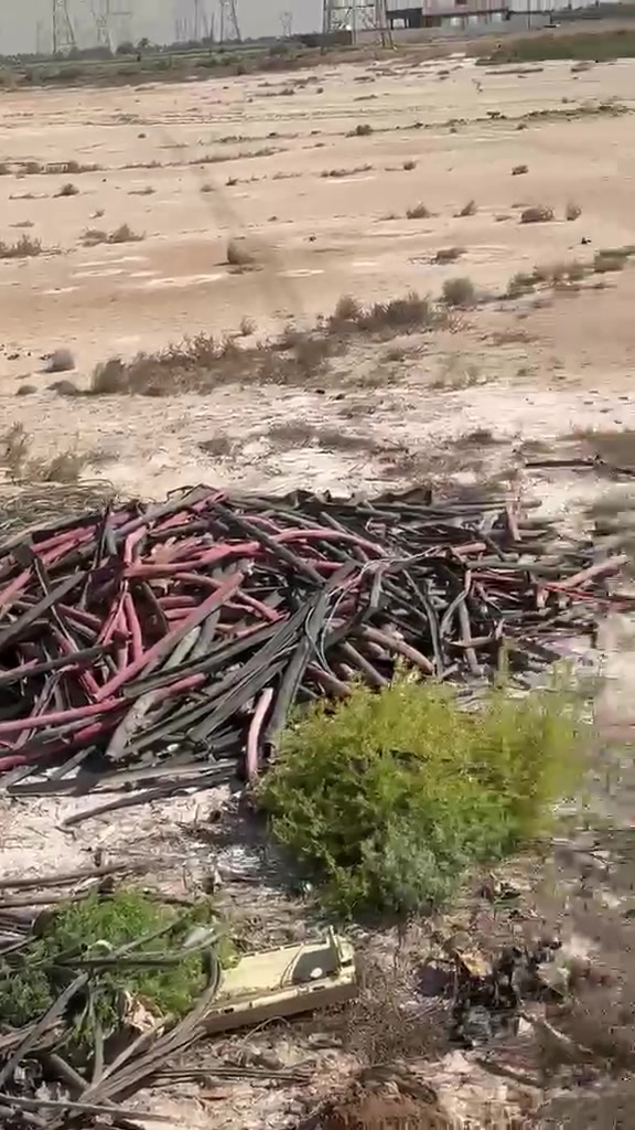 سلام عليكم غلاف كيبل للبيع بغداد نهروان ***********
