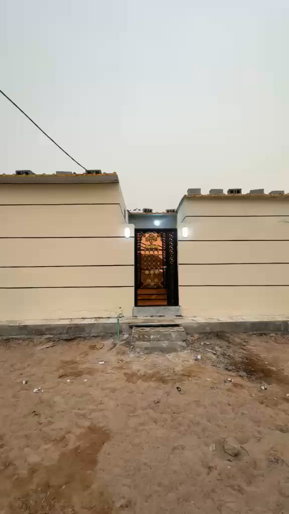 بيت البيع وقف سني مسجل اصولي يحتوي البيت على قرف عدد 2 وستقبال وصاله ومطبخ وصحيات مساحت البيت 100 متر مربع العنوان البصرة أبو الخصيب أبو كوصره قرب جامع الحسان السعر 37 مليون وبي مجال الستفسار نتصل على الرقم *********** بي واتساب
