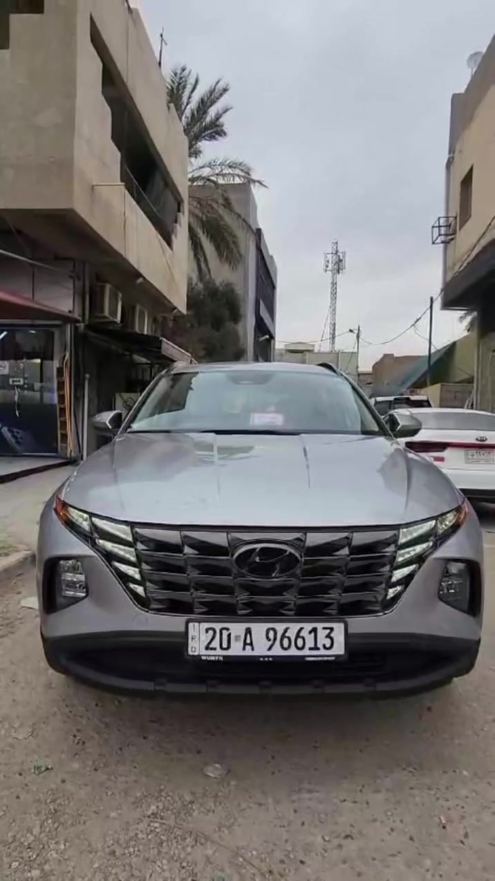السلام عليكم توسان للبيع موديل 2024 ضررها خفيف بدون قطره صبغ فورويل ماشيه 23 ميل السعر 195 ورقه وبيه مجال مكاني ديالى بعقوبه للاستفسار الاتصال على الرقم***********
