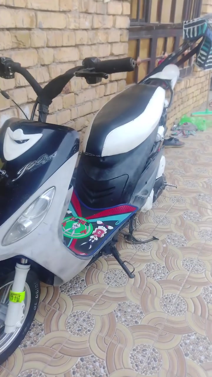 سلام عليكم ماكس من غولي للبيع دراجه مكينه 49بلادي دراجه شلعه ومعدل لسعر 400 وبيهه مجال قليل رقمي *********** والخاص مفتوح  ولشراي يدلل
