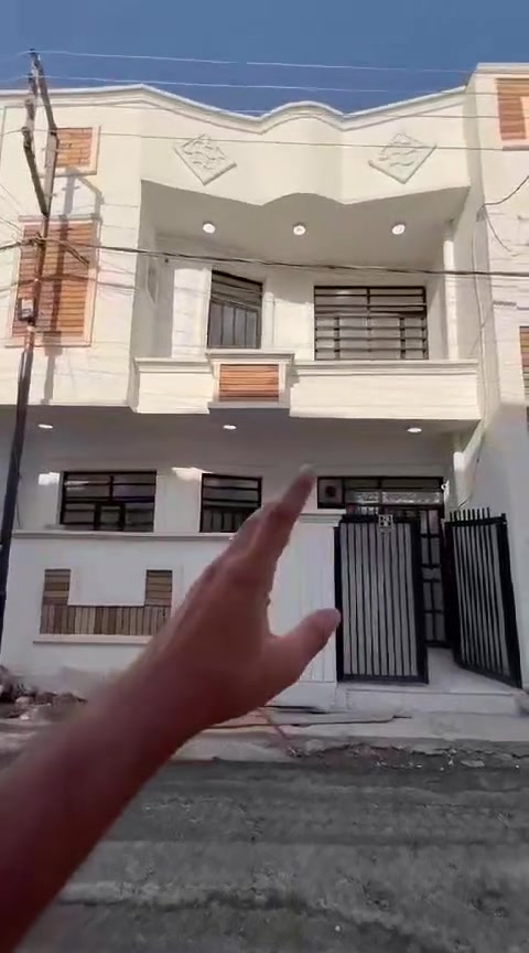 سلام بيت للبيع نقد و قسط 
بيت 100متر يحتوي ع مدخلين واربع غرف نوم
وصحيات بكل طابق كامل خدمات 
طابو زراعي سند 25
مكان الدوره نهايه 120
للاستفسار مراسله خاص او واتساب 
*********** ملاك 
@إشارة
