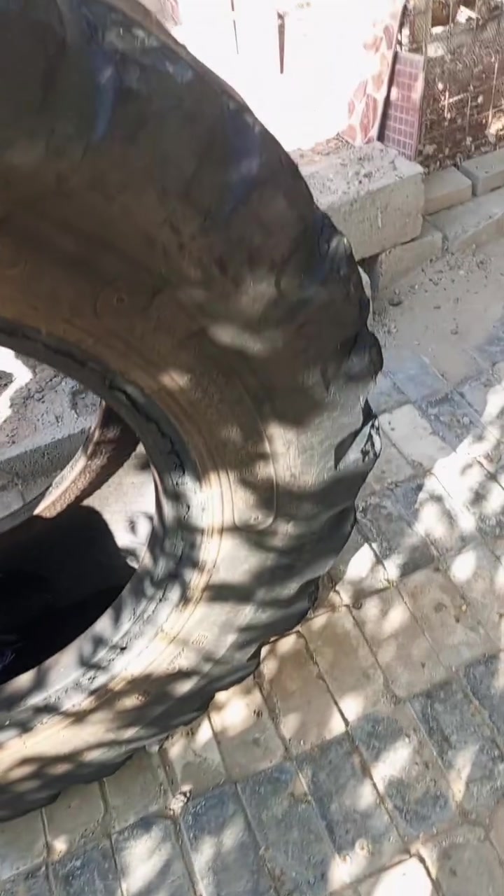 للبيع تايرات شفل 70 مكان لانبار كرمه اتصال على رقم ***********
