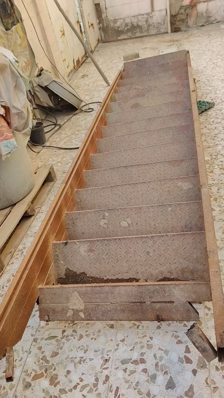 السلام عليكم
هذا الدراج للبيع السعر 250 وبي مجال


**إذا كنت صاحب هذا الإعلان وتريد حذفه لأي سبب، رجاءا أرسل رسالة إلى الدعم الفني**