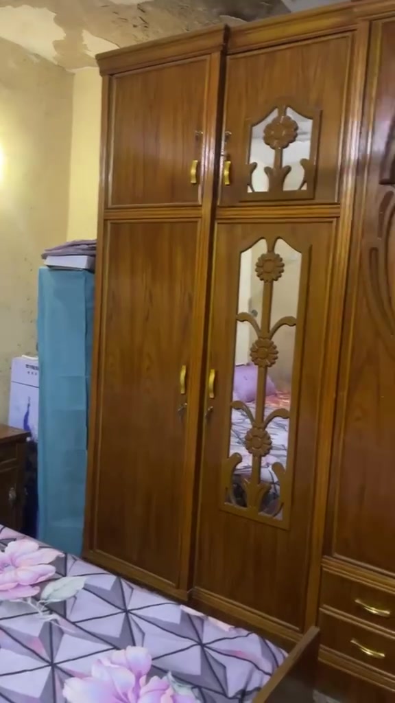 غرفة نوم للبيع بغداد الشعله ***********
