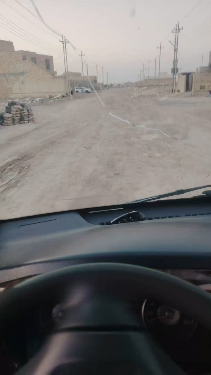 السلام عليكم.. كاع زراعيه للبيع. موقعه الحولي شارع دار العجزه.. مساحته. 300.. ماء + كهرباء +مجاري بلباب الشراي يعلق واني ادخله خاص او يتصل / ***********
