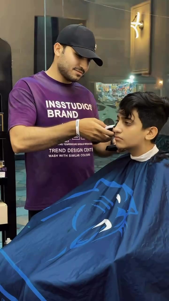 ✂️ اقتنص الفرصة الآن وتعلّم فن الحلاقة وابدأ رحلتك نحو الاحتراف والإبداع.

👨‍🏫 المدرب: Ali Barber
📍 العنوان: بغداد – البنوك
📞 للحجز والاستفسار:
***********
***********

#بغداد #البنوك #حي_أور #القاهرة #دورة_حلاقة تعلم_الحلاقة حلاقة_رجالية AliBarber تدريب_مهني احتراف_الحلاقة
