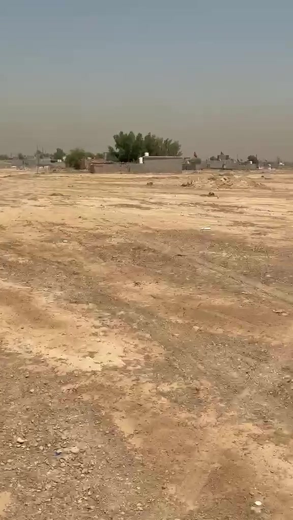 يالله السلام عليكم كاع 4دوانم للبيع ماء كهرباء بشارع مطعم تموعه رقمي ***********
