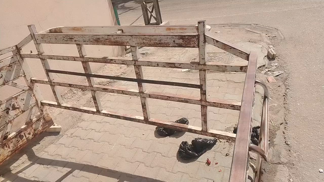 محجر سياره كنتر
رادله صبغ و لحيم
مكانه في النجف حي ميسان
للأتصال ***********
