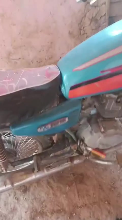 ماطور للبيع ارشه محرك 125 اربعه كير هندر واحد كلشي بي شغال مكاني جنوب الموصل الحاج علي ***********
