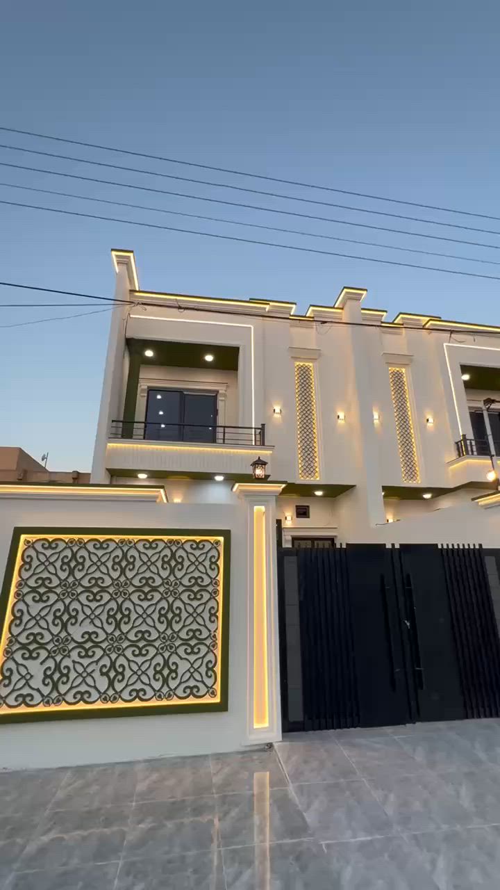 #اعلان
#بيتين للبيع
العنوان حي النصر 
المساحة ١٥٠ متر عله شارع ٢٠ 
***********
