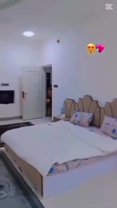 يالله.. اللهم صل على محمد وآل محمد
بيت للبيع المساحة ٤٥٠ متر بناء حديث جداجدا..  المكان حي الاسرى الزراعي شارع الدكتوره التبليط للاستفسار الاتصال على الرقم ***********
