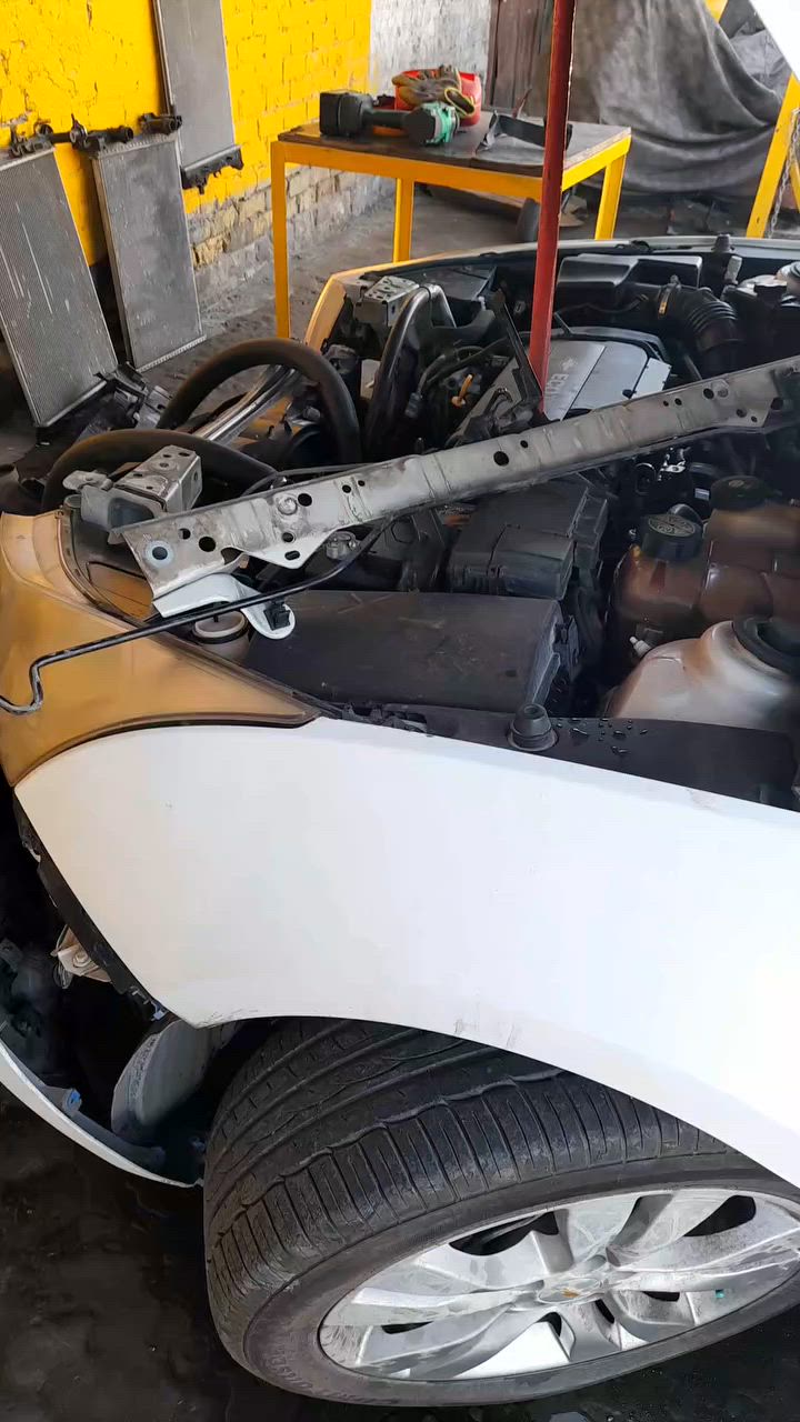 🔥 خدمات أبو علي للراديترات 🔥🚗
حرارة تعبتك؟
مي تنقص كل يوم؟
الراديتر مسدود ومسببلك قلق؟
إنت بس وصل السيارة… والباقي علينا 💪
🔧 تصليح احترافي لكل أنواع راديترات السيارات
🛠 تنظيف عميق وإزالة تكلسات بالكامل
♨️ تبديل خلايا بجودة عالية
🔥 لحام دقيق بأحدث المعدات
شغلنا مو بس تصليح…
شغلنا يرجّع سيارتك بأفضل أداء 👑
✅ خبرة وثقة سنين
✅ دقة بالتفاصيل
✅ أسعار مدروسة تناسب الجميع
📍 بغداد الجديدة – حي صناعي
📞 ***********
 ***********

✨ خليها علينا… وراديترك يرجع أقوى من الجديد
