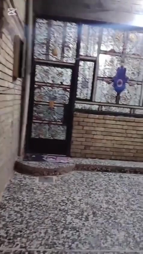 سلام عليكم بيت 200 متر للبيع في نهروان بل ٤٠٠ قرب سوق لولة  تفاصيل خاص رقم فقط واتساب ***********
