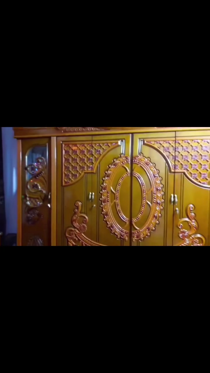 غرفه للبيع جديده سعر 900 بها مجال   تزكام هذا الرقم ***********

