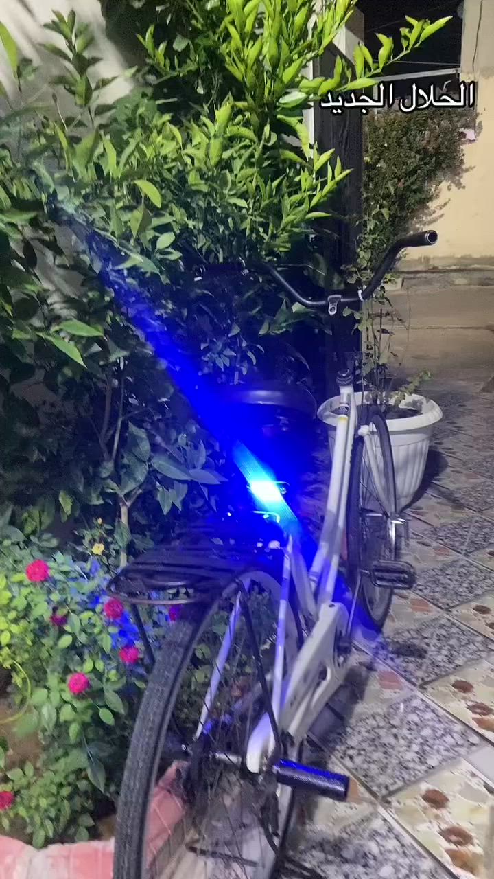 السلام عليكم بايسكل للبيع موديل 20نازل حاويه صارله شهر  بايسكل يخبل خفيف جاملغات موجوده رايدهه ب 125وبي مجال بصيط🩵


**إذا كنت صاحب هذا الإعلان وتريد حذفه لأي سبب، رجاءا أرسل رسالة إلى الدعم الفني**