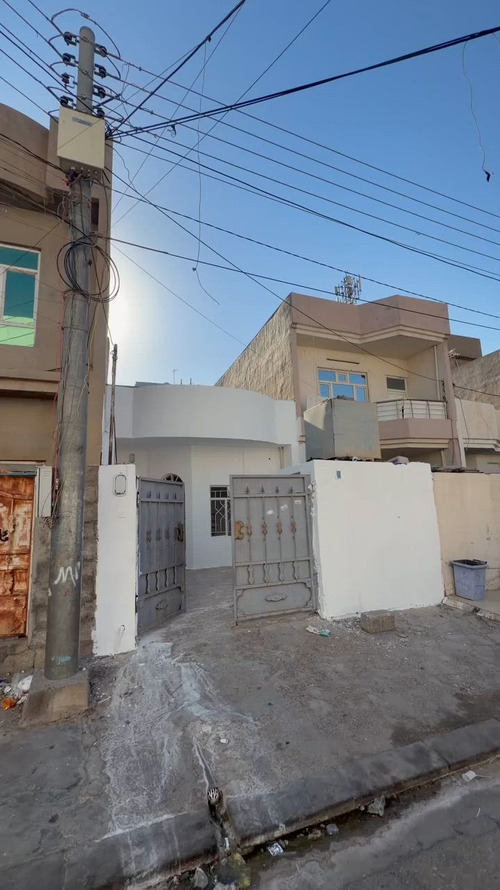 منزل للبيع فى اربيل_كاريزان
المساحه ١٠٠م طايو بسعر كاع
قرب سوق باله جديد بيت ١ طابق 
دخل شهرى ٣٠٠ الف دينار
السعر // ٤ دفترو ٨٠ ورقه مجال
اتواصل واتساب ***********📱
