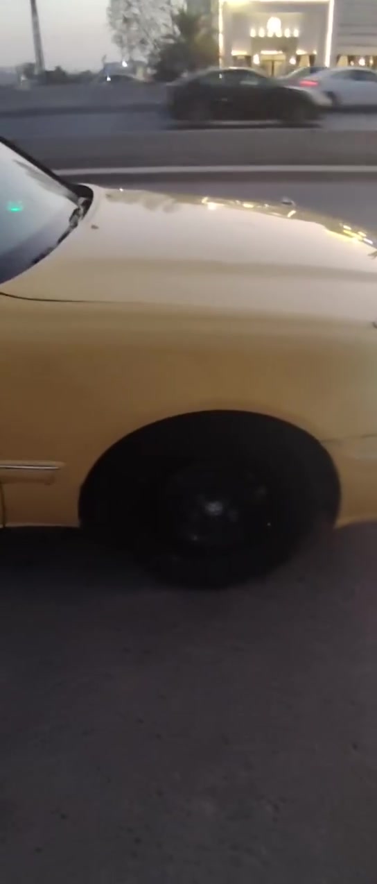 السلام عليكم راس الثور تكم موديل 2000 اصل سياره كصه عركجين فقط خط كربلاء نجف محور غاز رقم بصره ألماني تريد مداور تريد وكاله سياره جاهزه كير جديد ستوني شاده مكينه امس طلعت صوت براص حتى المكينه جديده والباقي جاهز تبريد تخم تاير حداديه نص عمر عليها غرامات ٥٠٠ الف  الغرامات وراك السعر ٥٠ قفل   الشراي يتصل *********** مكاني نجف حي العسكري
