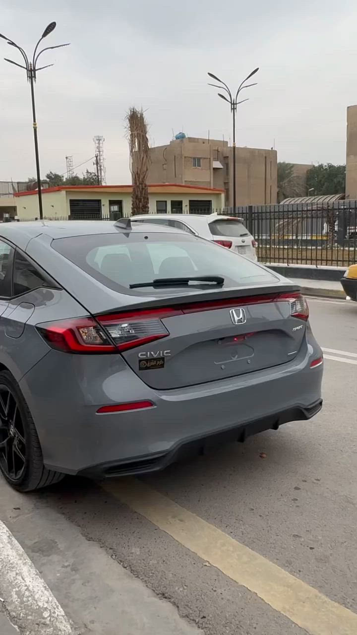 هوندا سيفيك هايبرد سبورت 2025
فول اسمنتي هاج باك 
المكان بغداد  
الممشة 20 الف ميل 
الحادث كما موضح كلشي ما مبدل وكلشي بلادي فقط صبغ بنيد

سيارة مكفولة من غرق 
من الحادث الثانوي 
من الحريق 
من الشواصي ولغود 
مواصفات 
محرك هايبرد 2000
فتحة سقف
تحكم ستيرن
وضعيات قيادة
هند بريك بصمه
اوتو هواد
رادار امامي
حساسات 
نقطة عمياء
تنبيه مغادرة خط سير 
مثبت سرعة
حساس خلفي
كامرة خلفية
تدفئة كراسي
شاشة كبيرة 
‏Gps
ابل كار بلي
لايت زنون 
لدات زنون 
‏Ev مود 
ويل رياضي 
دخول ذكي 
بصمه تشغيل 
تشغيل عن بعد 
السيارة مواصفات كاملة
السيارة محرك 2000 هايبرد  
مكاني بغداد الزعفرانية 
فقط بيع لايوجد مراوس سعر 160 وبي مجال بسيط كلش
تفاصيل اكثر اتص ع الرقم او واتساب
***********
