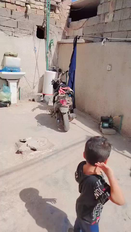 سلام عليكم بيت تجاوز بل حريه مجمع الرجاء سعر ٥قفل مساحته ١٠٠بناء عكاده اتصال ***********ثالث فرع عن اسواق زيتونه فرع اسواق ابوجاسم الشويلي
