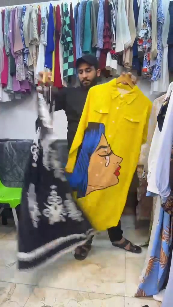 يا الله تعلن محلات محمد الزعيم عن كسر بضاعه جديده   خليجيه صيفي  نبر وان المصادف الجمعه2026/7/17من الساعه 8:00 صباحاً لحد 9:00مساء كلشي متوفر صايه فساتين عبايه احذيه   ستر قمصان كيلوت جنط فساتين دراعه كلشي متوفر نسائي أطفال خليجي شي ان بات بات جمله مفرددددد
العنوان: المحموديه خلف صحه الطلاب محلات محمد الزعيم شارع علوه الخضاره 
رقم الهاتف:***********
