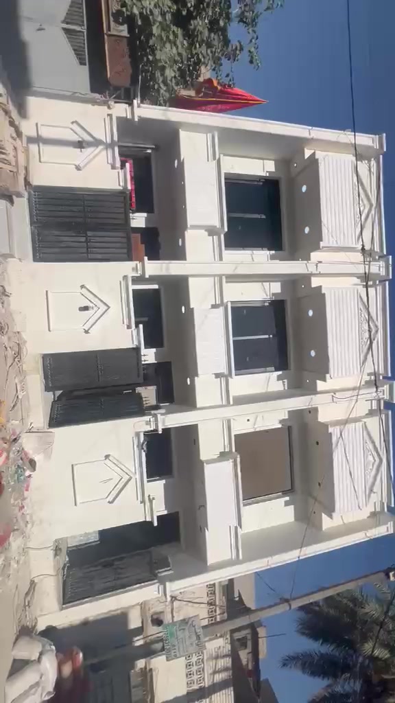 بيوت للبيع مساحه ٥٠
في منطقه ال ٢٦ قرب مكتبه الكروان. 
بيت جديد شغل فول  أبواب قاصه والأبواب الداخليه تركيه 
البيت طابقين 3 غرف نوم 
للاستفسار ***********
