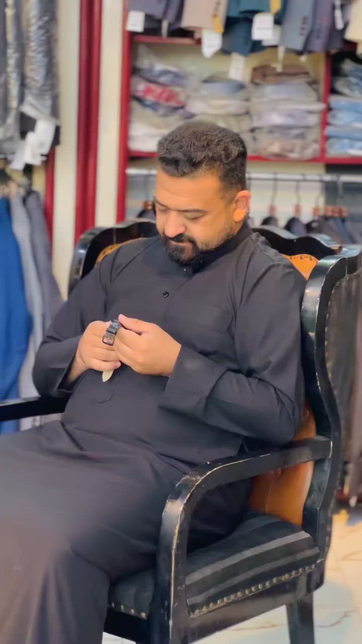 دشداشه اسود فحم 
خامه ناعمه افلات 
متوفر خدمة توصيل لكل العراق للحجز والاستفسار مراسلة الصفحه او الاتصال *********** وتساب
