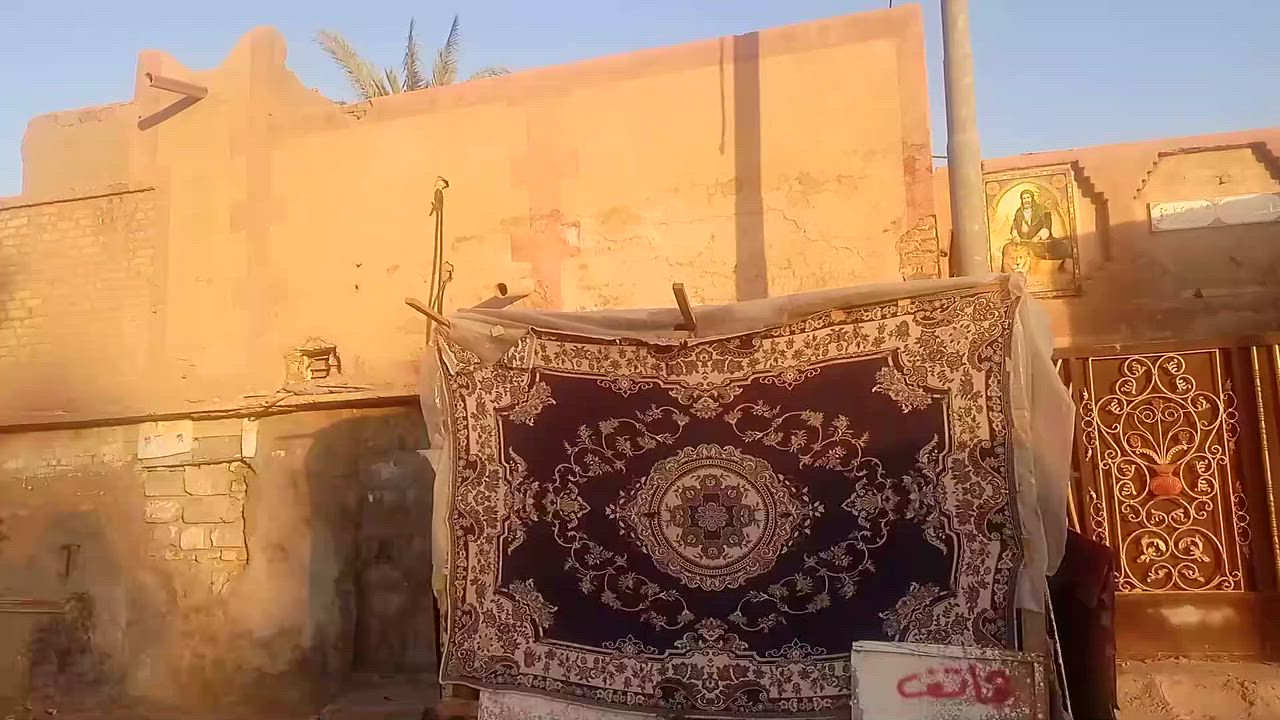 دار للبيع في ناحية الخيرات المساحة 200 متر وصط الناحية ***********
