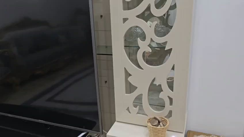 ميز طعام مرتب
وميز بلازما اسعارهن 
ميز بلازما 500
ميز طعام 600 للاستفسار مراسلة الرقم واتساب ***********
