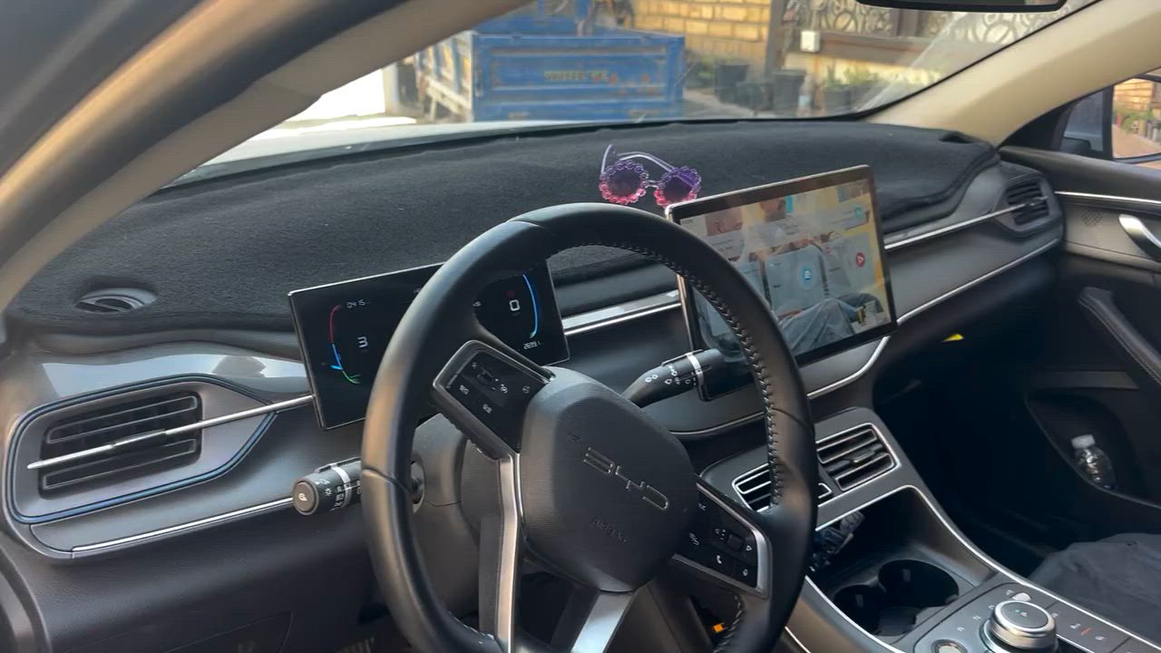 السلام عليكم.
بي واي دي  BYD 2025ديستروير للبيع نضيفة ومكفولة من كل شي وجاهزة من سبير ومعداتة  السعر ٢٠مليون وبيهة مجال التواصل ***********  العنوان بغداد البياع
