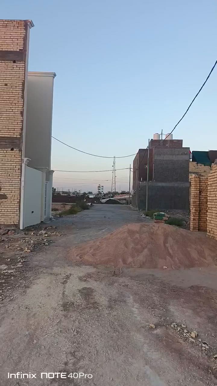 قطعة أرض للبيع كربلاء طريق بغداد مقابل جامعة وراث عمود 157 
قريبة على الشارع العام ثاني شارع داخل المجمع 
كامل خدمات تبليط ماء كهرباء 
سعر ال 100 متر ب 45 
للتواصل وتساب 
***********
